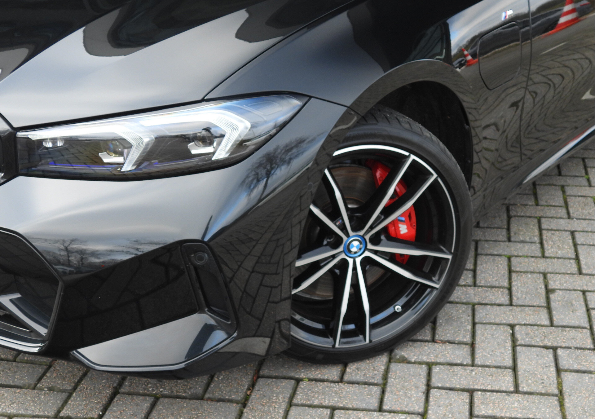 BMW 3 Serie 330e High Executive M Sport Automaat - Afbeelding 2