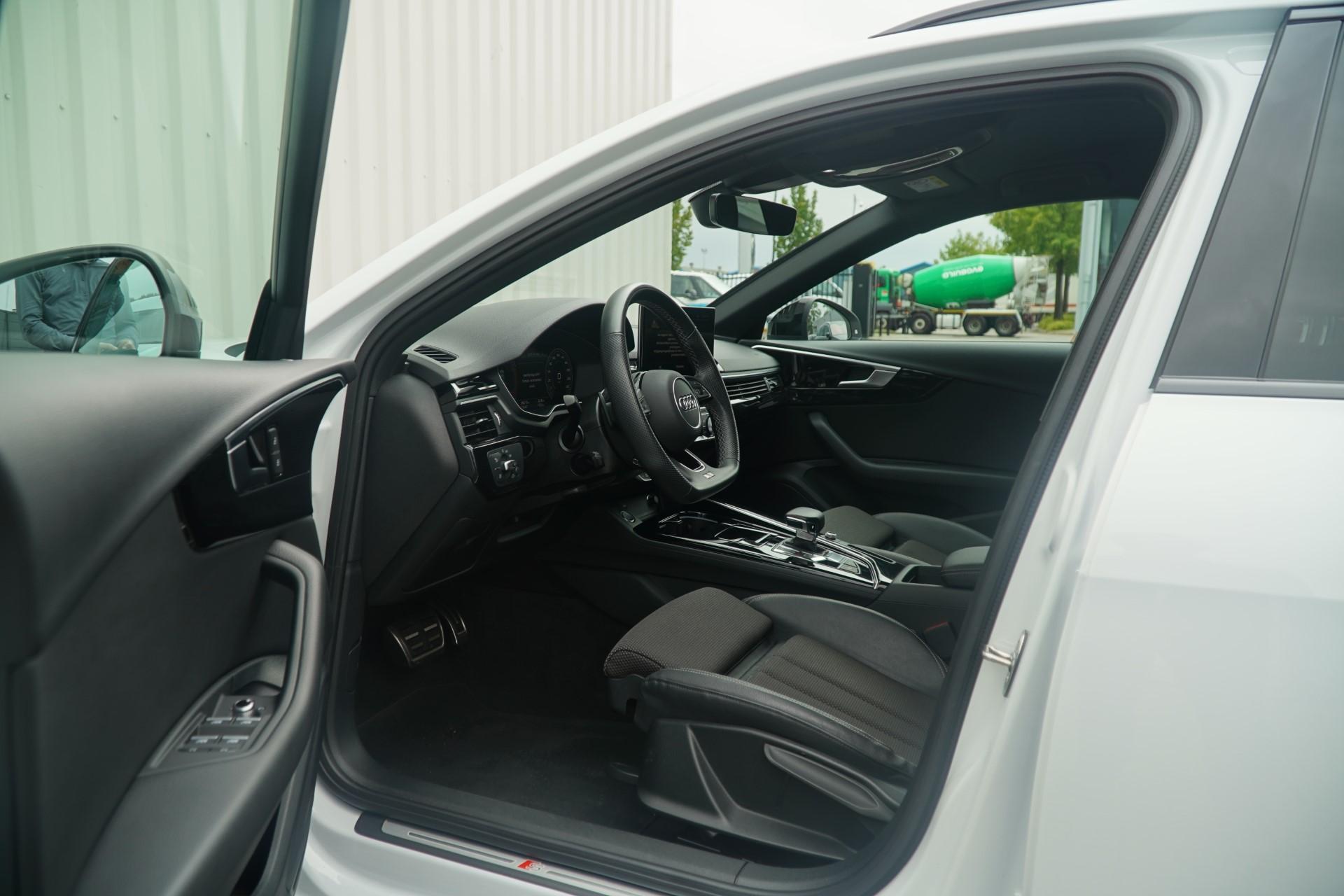 Audi A4 Avant 35 TFSI 150pk S Edition Competition - Afbeelding 4