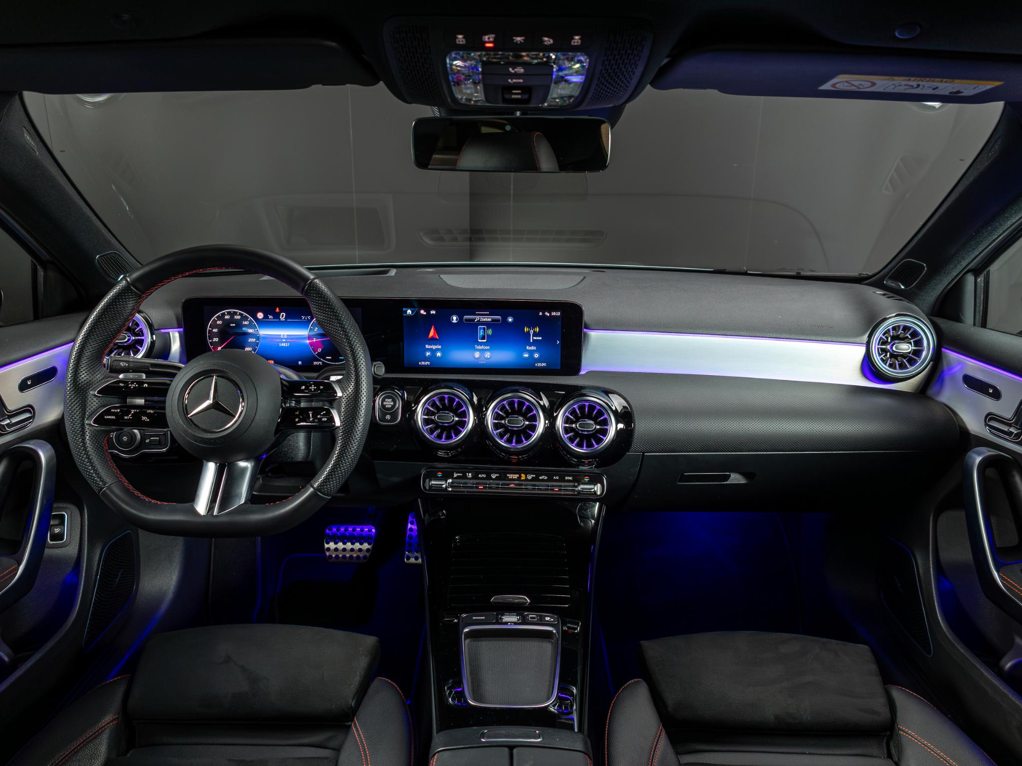 Mercedes-Benz A-Klasse Limousine 180 Star Edition AMG Line PLUS - Afbeelding 3