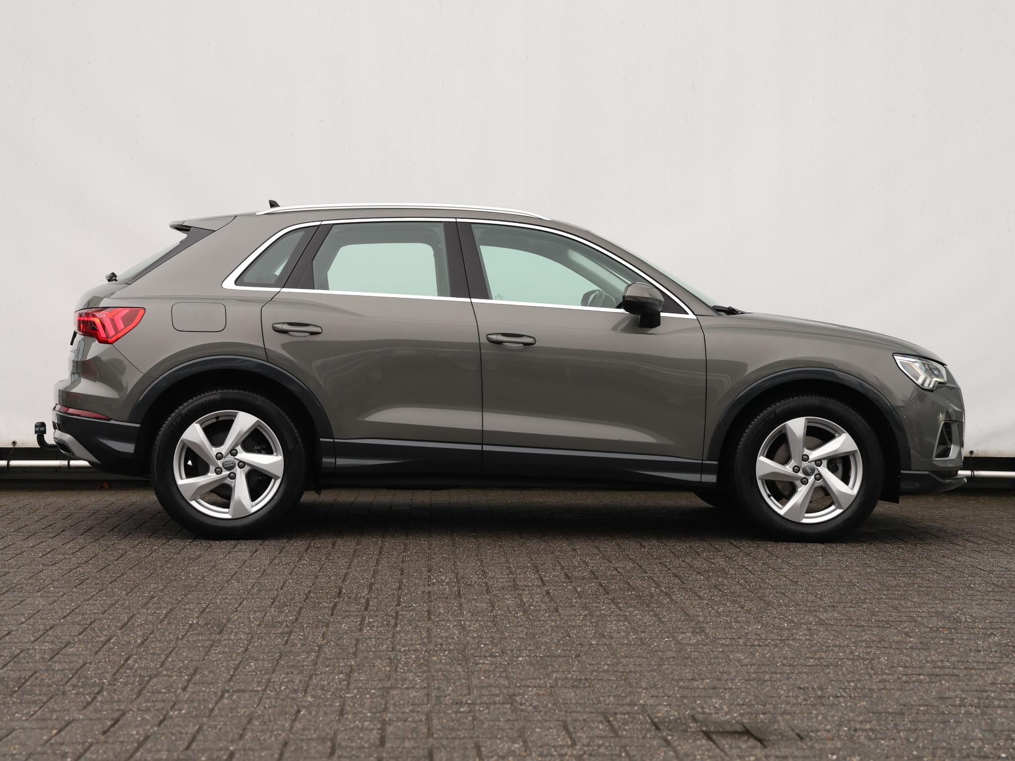 Audi Q3 35 TFSI S Line Pro Line - Afbeelding 2