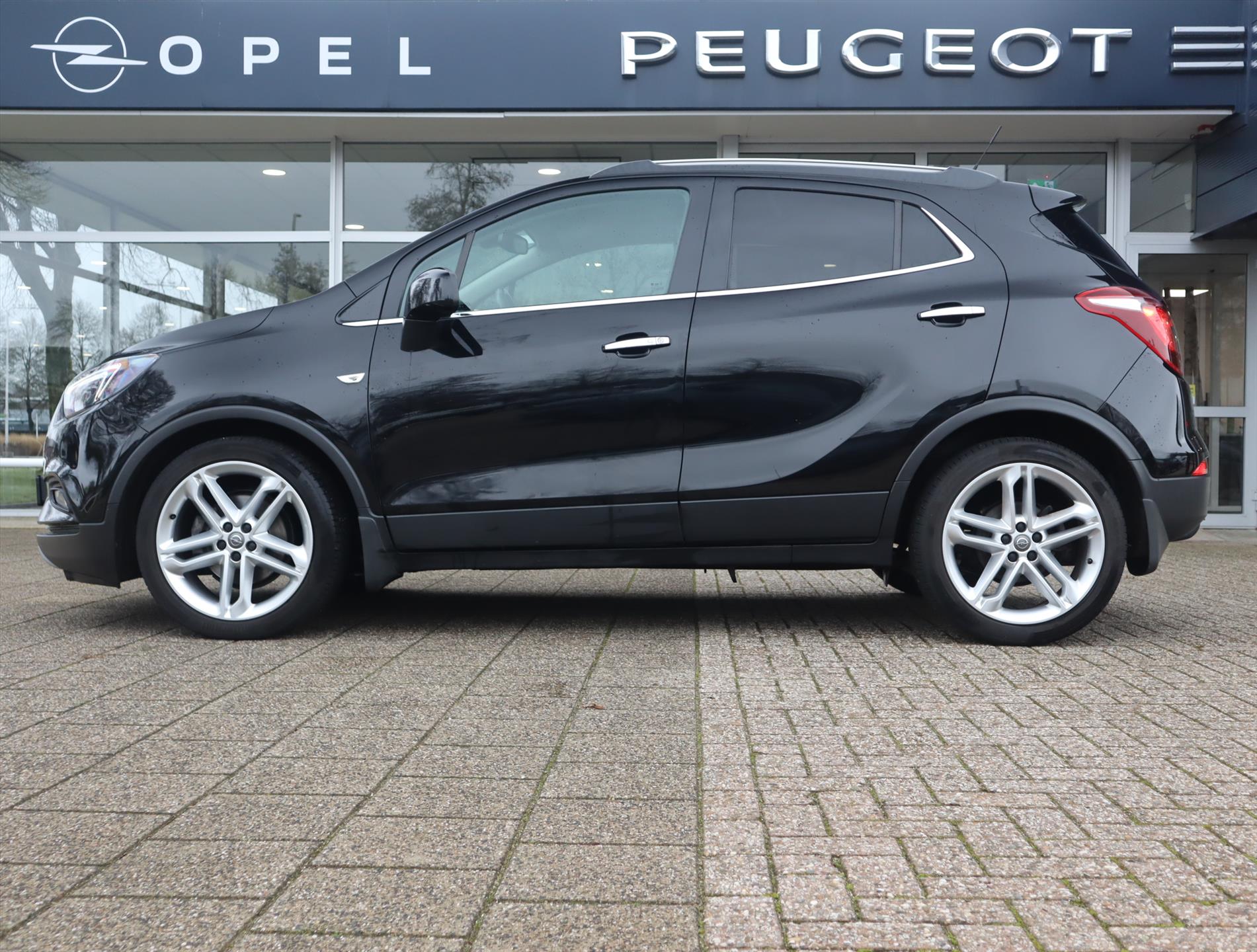 Opel Mokka X Innovation 1.4 Turbo 140pk Start/Stop, Rijklaarprijs, Navigatie Camera Leder Stoel- en stuurverwarming Trekhaak - Afbeelding 2