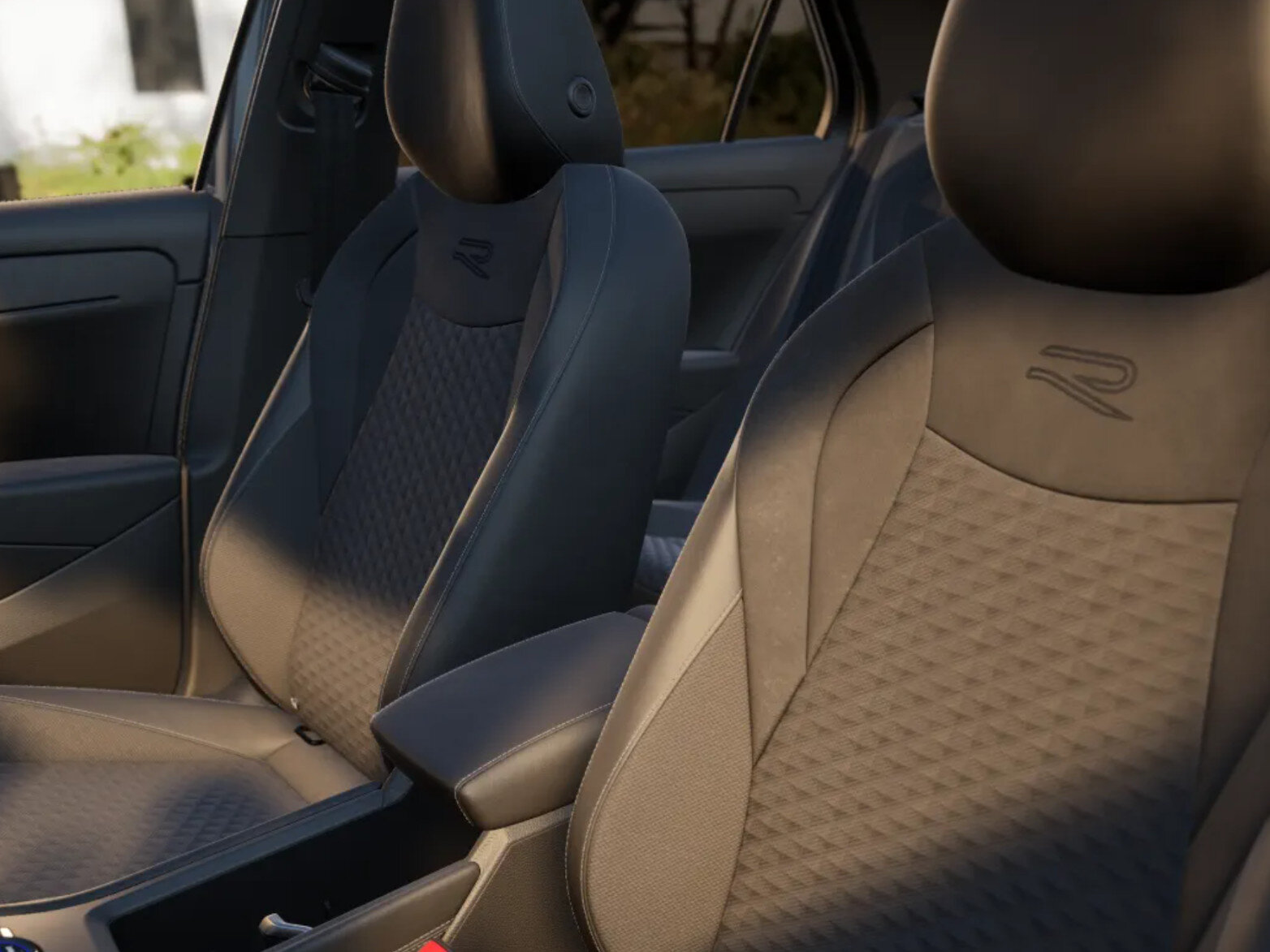 Volkswagen T-Roc R-Line First Edition 1.5 eTSI 150 PK - Afbeelding 4