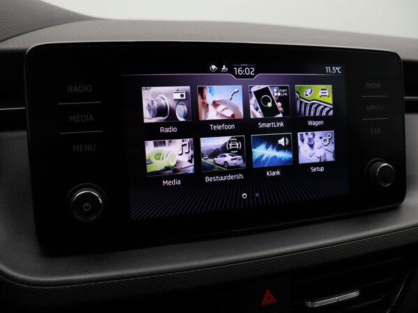 multimedia scherm middel