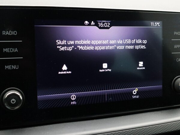 Apple Carplay/Android Auto