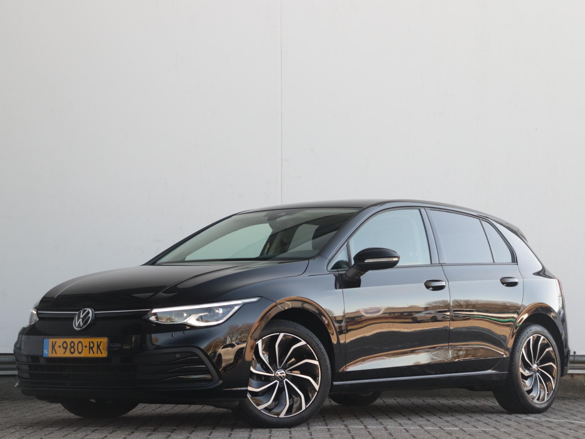 Volkswagen Golf 1.0 eTSI Life Business