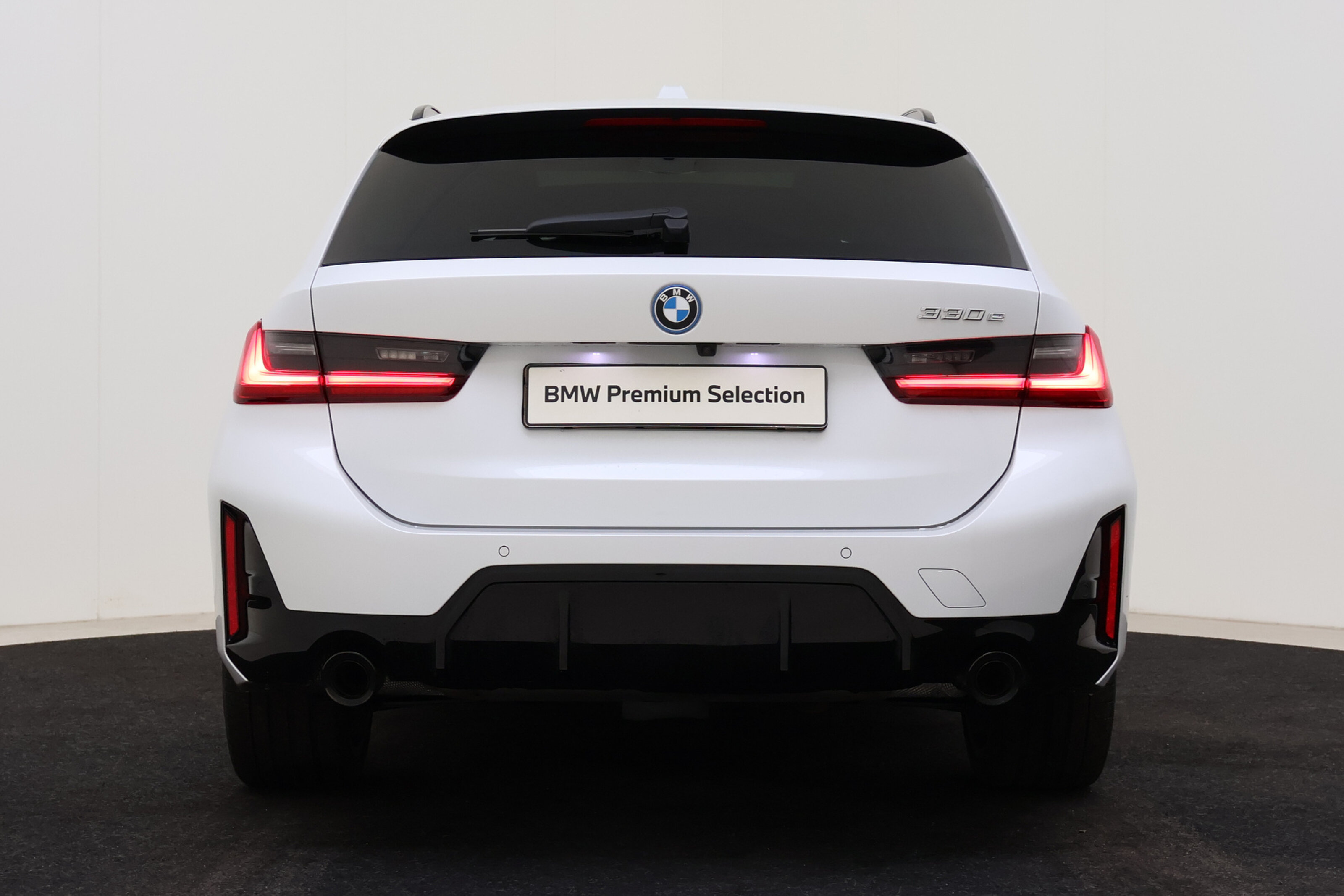 BMW 3 Serie Touring 330e M Sport Automaat