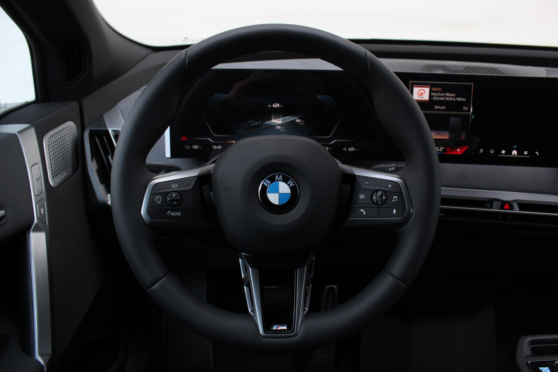 BMW iX xDrive60 M Sport - Afbeelding 4