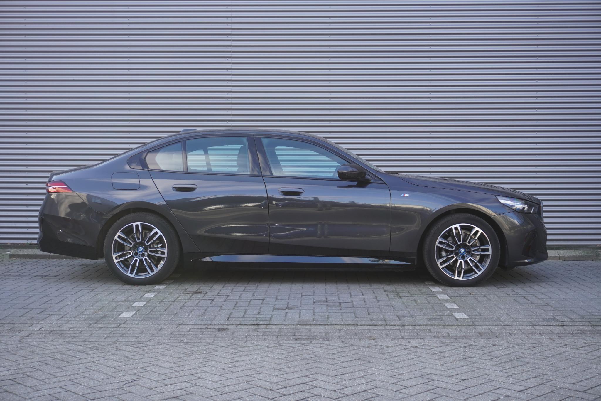 BMW 5 Serie Sedan 530e - Afbeelding 4