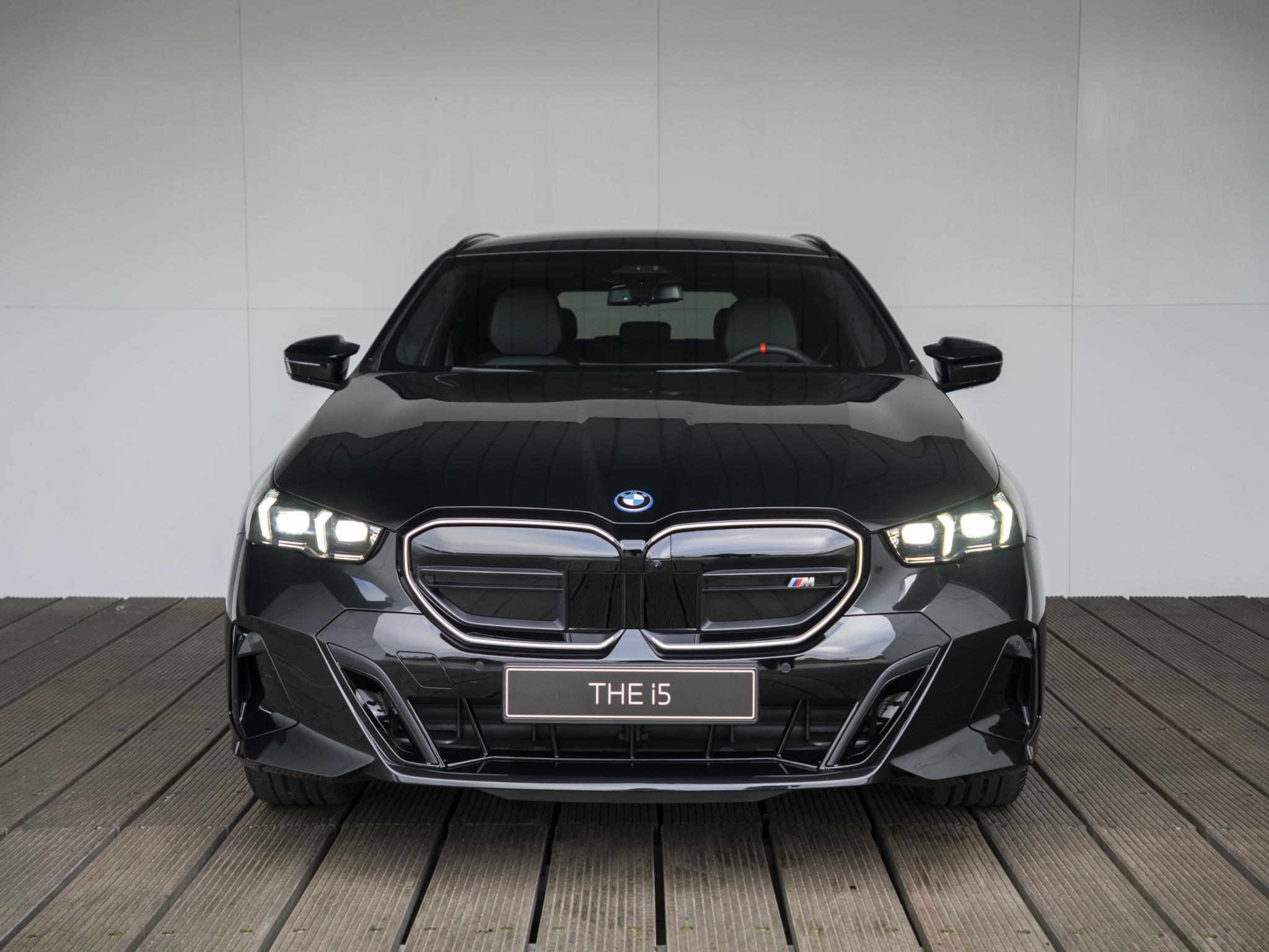 BMW i5 M60 xDrive Touring - Afbeelding 3