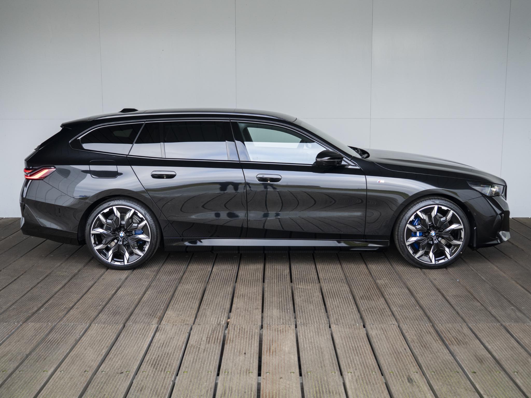 BMW i5 M60 xDrive Touring - Afbeelding 4