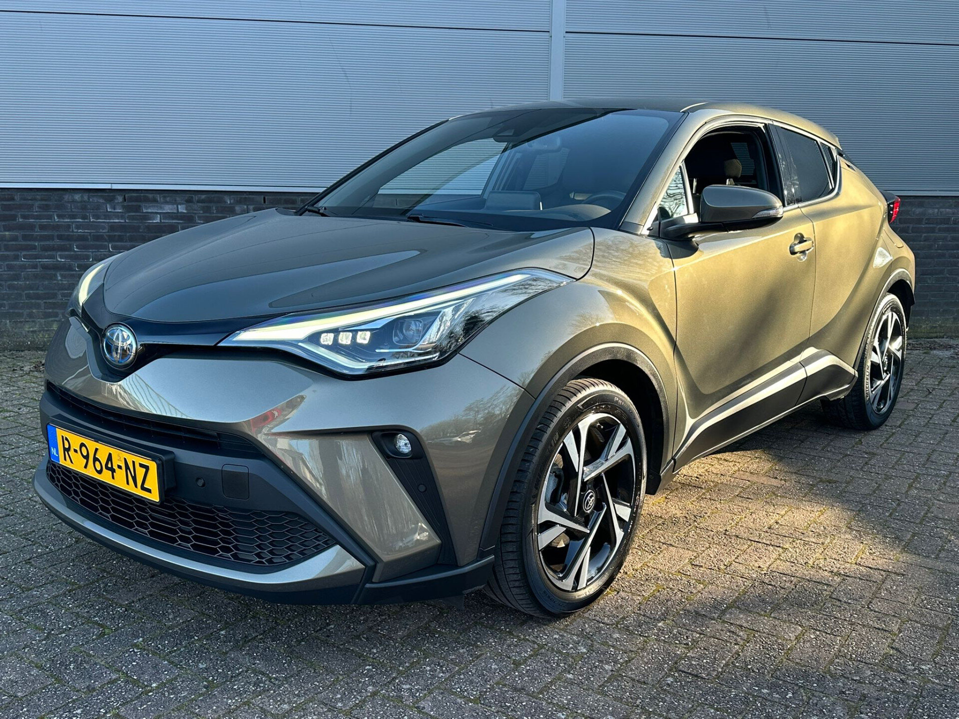 Toyota C-HR 2.0 Hybrid Style