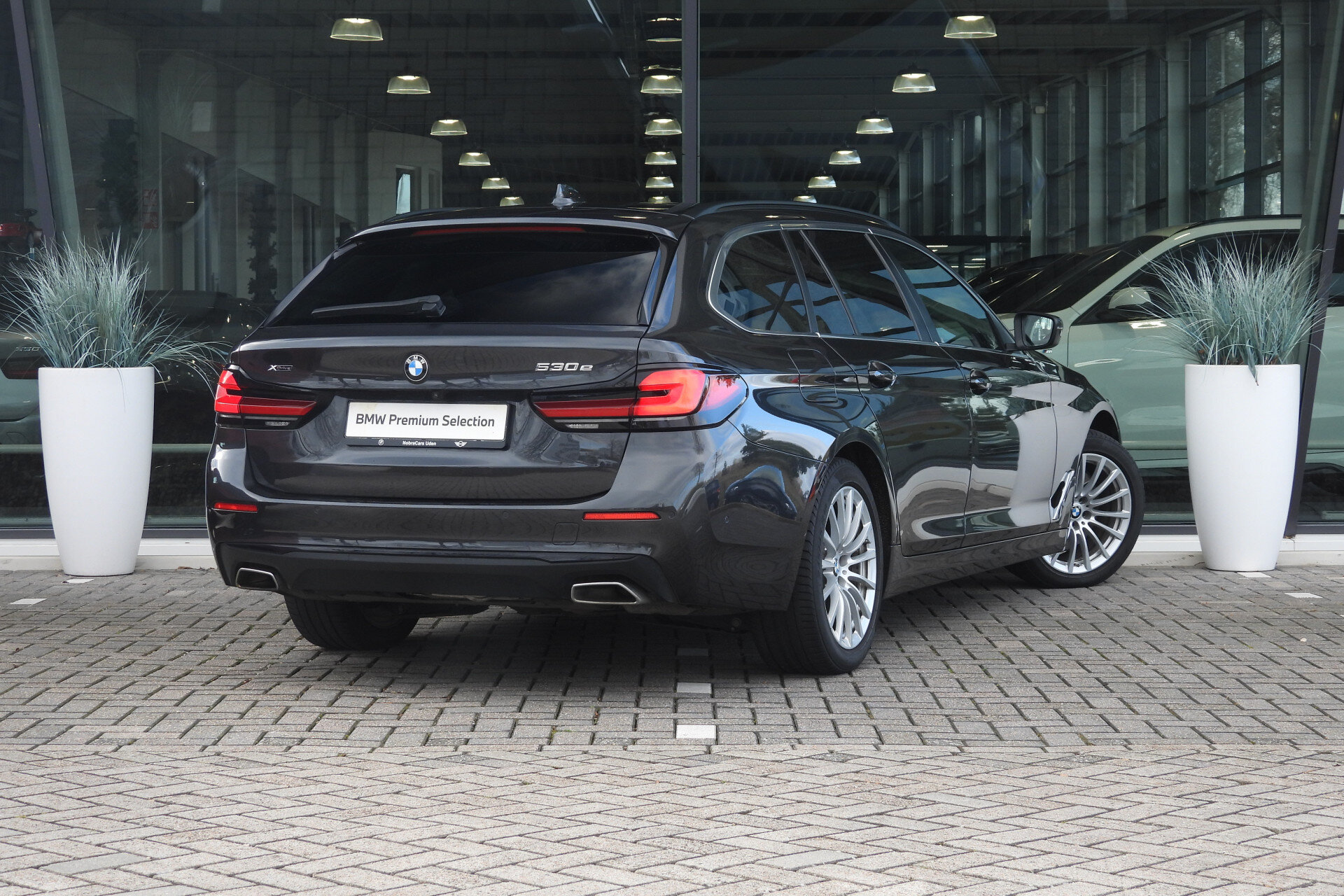 BMW 5 Serie Touring 530e xDrive High Executive Automaat - Afbeelding 4