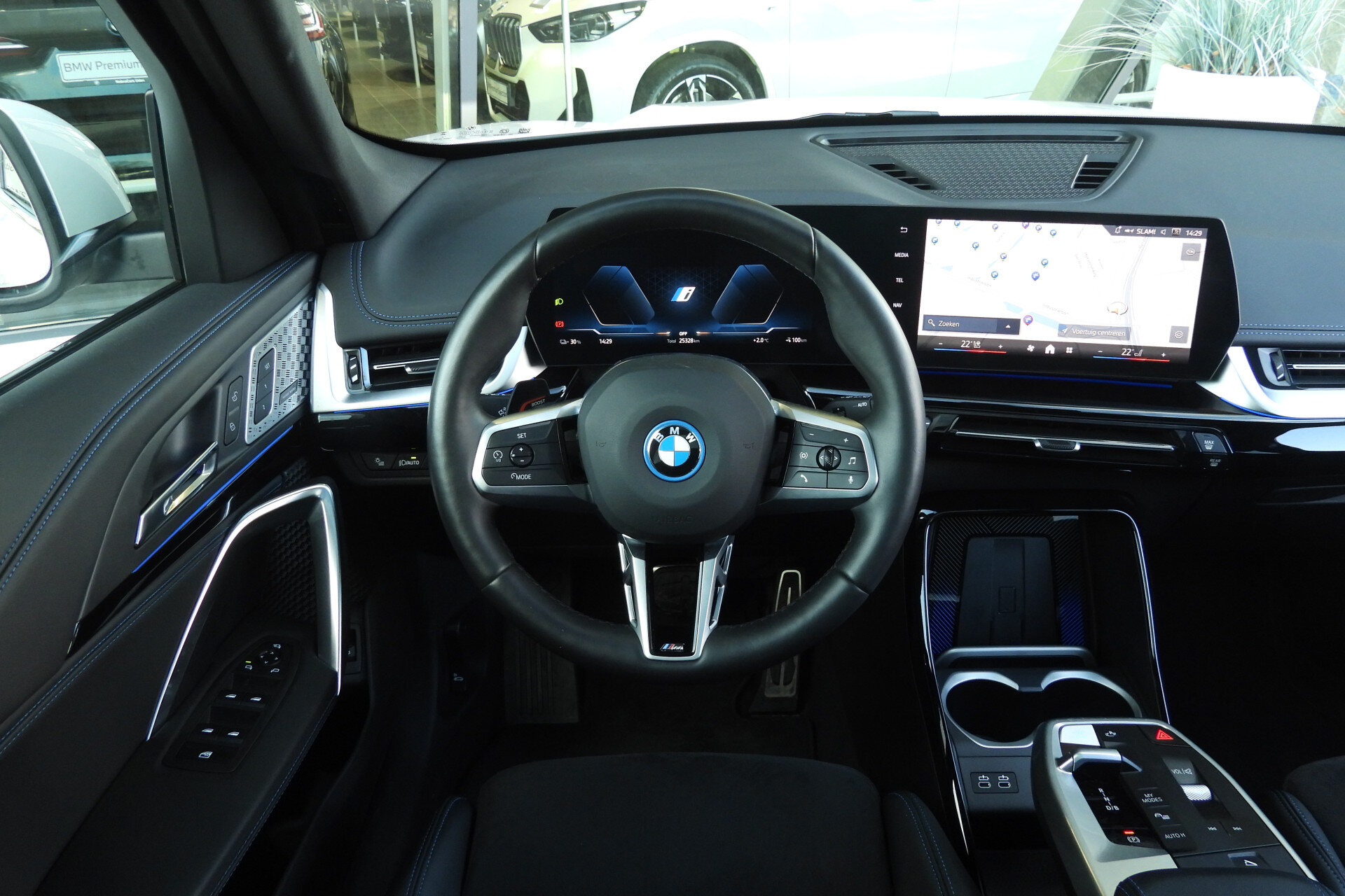 BMW iX1 xDrive30 M Sport - Afbeelding 2