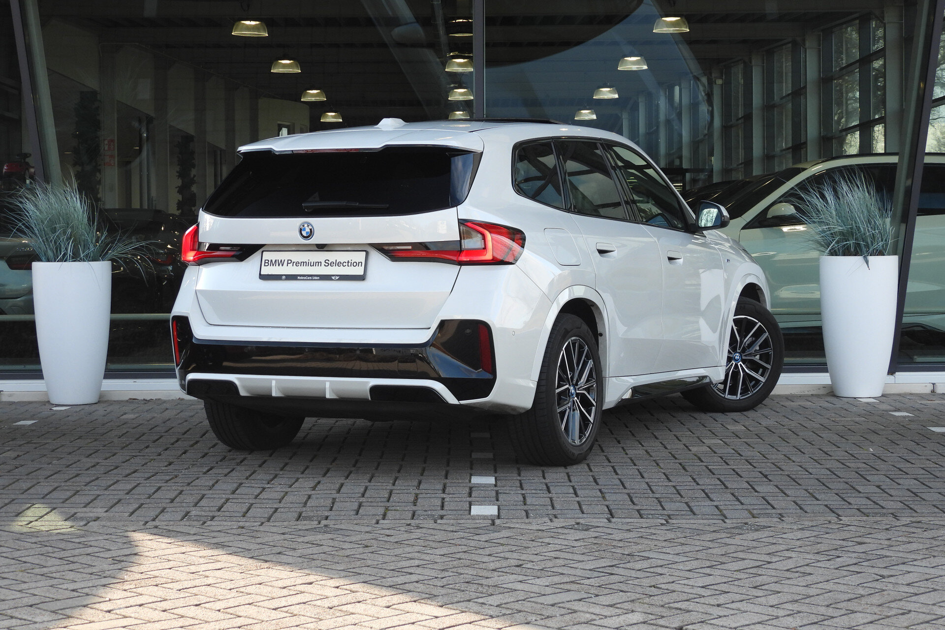 BMW iX1 xDrive30 M Sport - Afbeelding 4