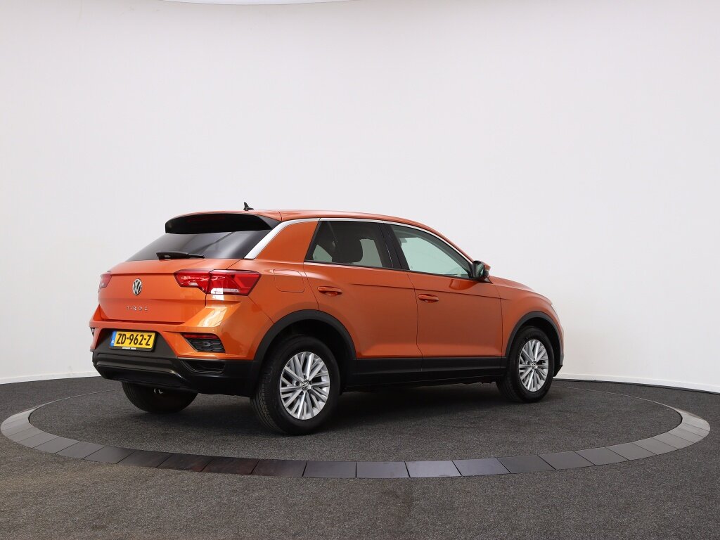 Volkswagen T-Roc 1.0 TSI Style | PDC V+A | Climate control | Stoelverwarming | - Afbeelding 2