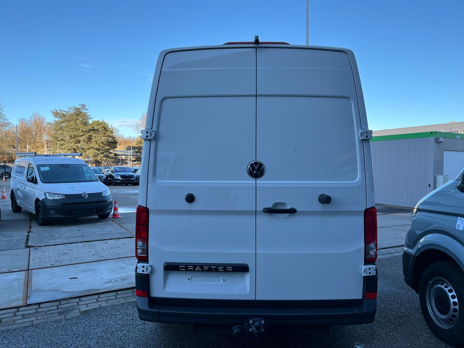 VW Bedrijfswagens Crafter L3H3 Trendline 103kW 140pk 3T GVW 6 versn.hand - Afbeelding 3