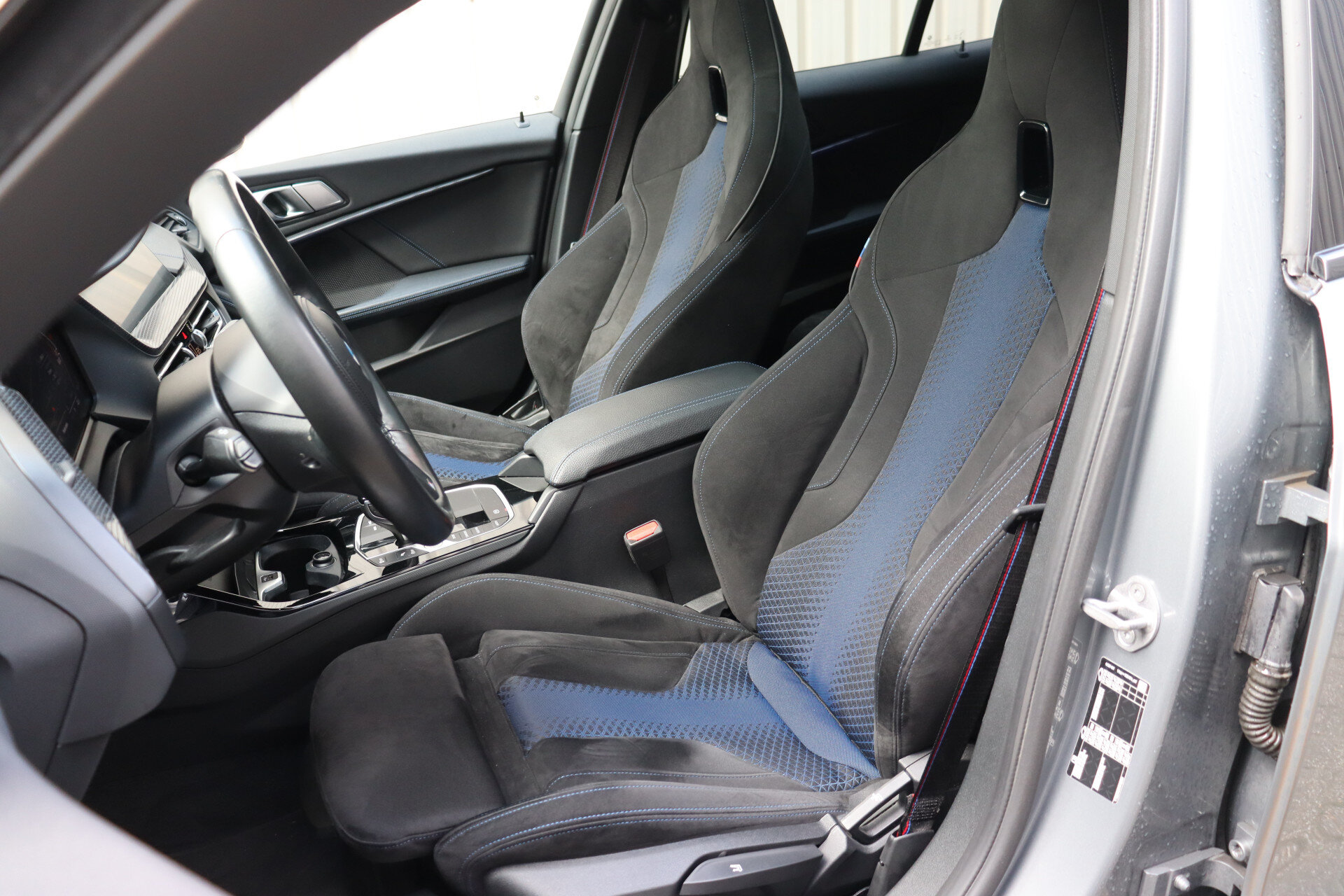 BMW 1 Serie 118i Executive M Sport Automaat - Afbeelding 4