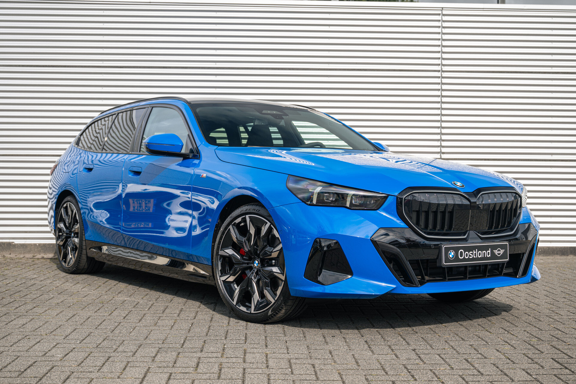 BMW 5 Serie Touring 530e M Sport Automaat - Afbeelding 2