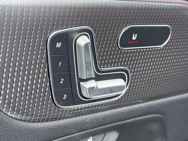 Voorstoelen elektrisch verstelbaar met memory