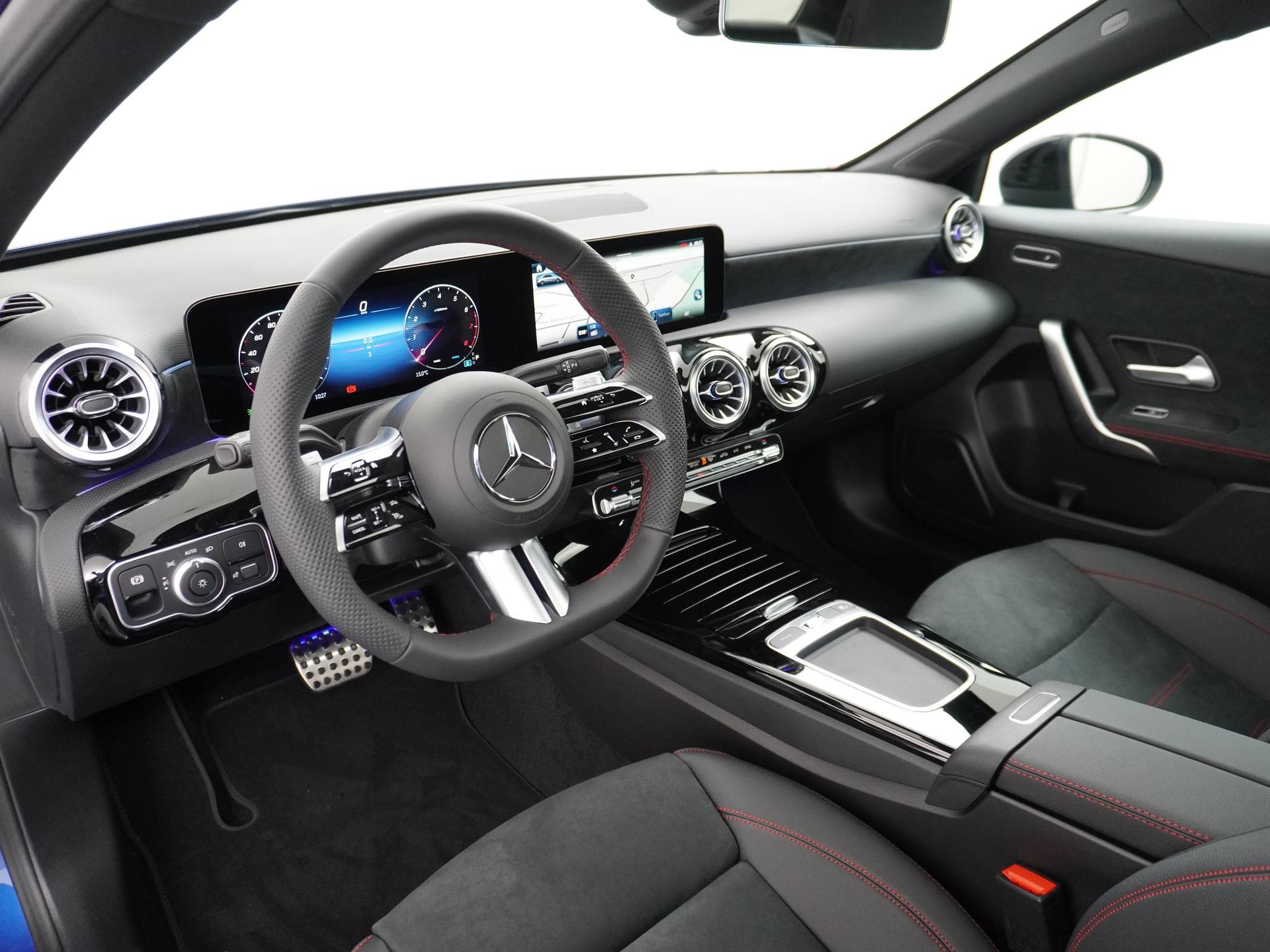 Mercedes-Benz A-klasse 180 Star Edition AMG Line - Afbeelding 2