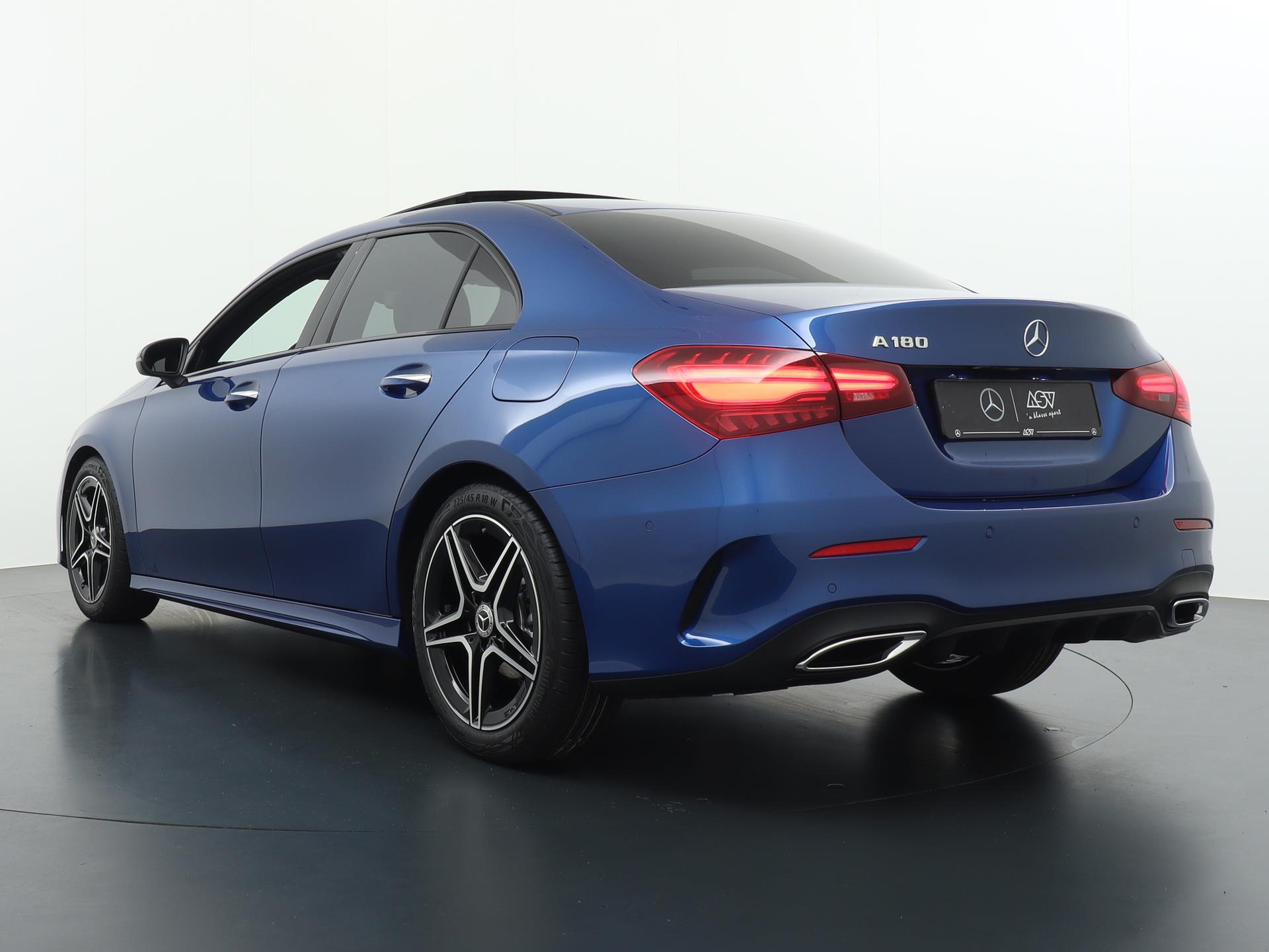 Mercedes-Benz A-klasse 180 Star Edition AMG Line - Afbeelding 5