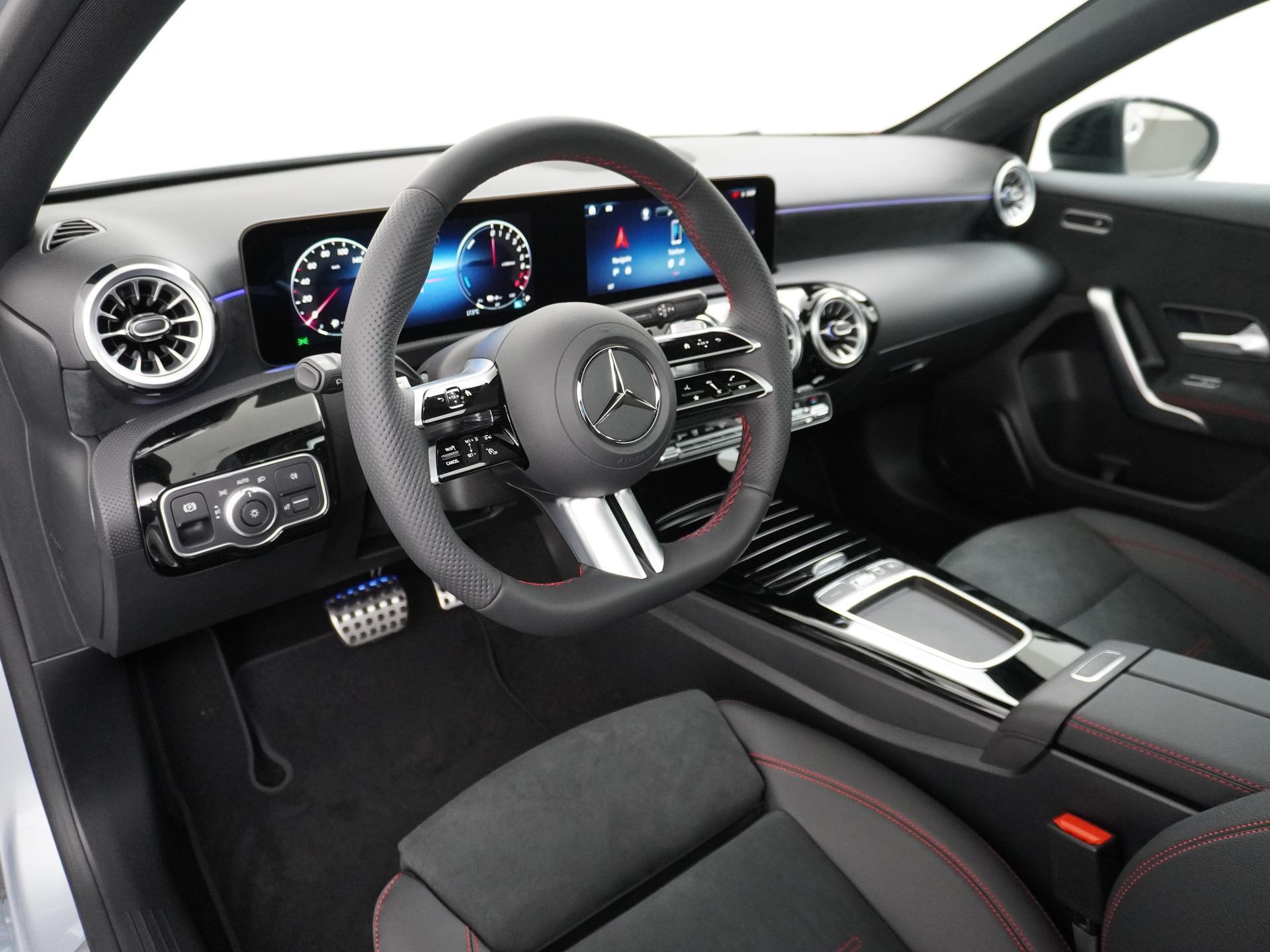 Mercedes-Benz A-klasse 250 e Star Edition AMG Line - Afbeelding 4