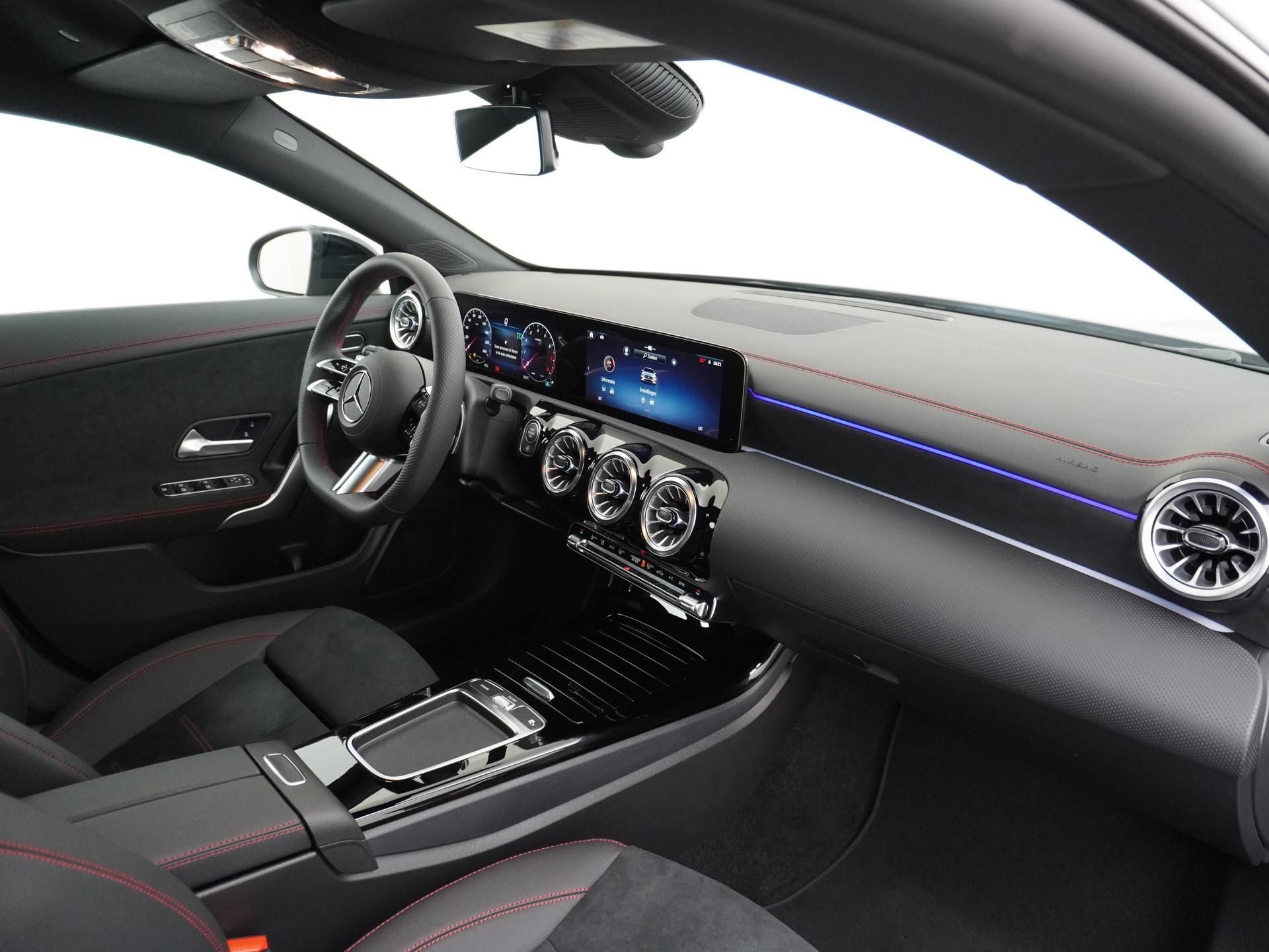 Mercedes-Benz CLA-klasse Shooting Brake 180 Star Edition AMG Line - Afbeelding 4