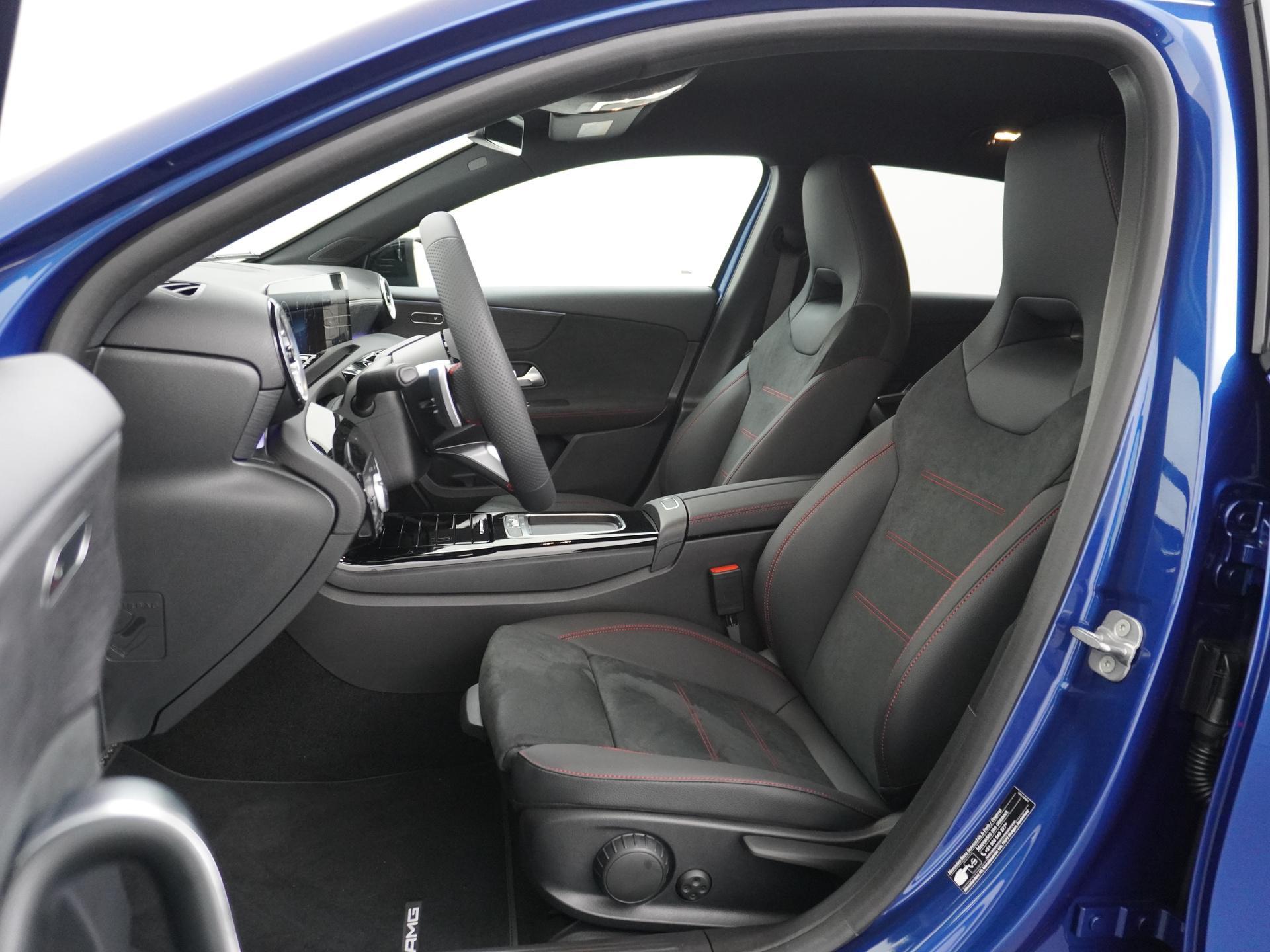 Mercedes-Benz A-klasse 180 Star Edition AMG Line - Afbeelding 4