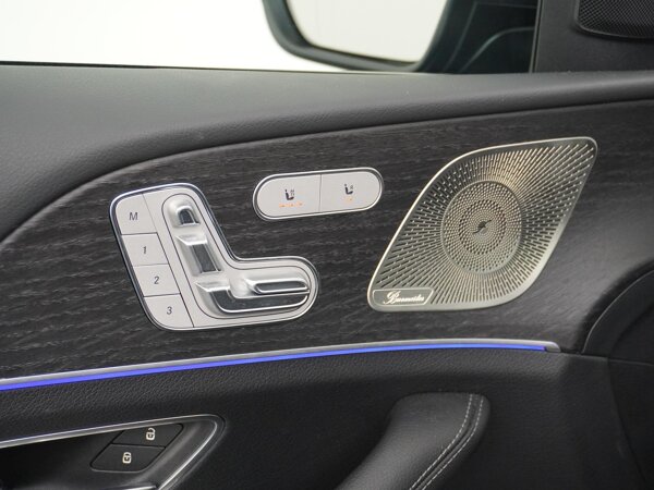 Verwarmde stoelen vooraan Verwarmde stoelen vooraan