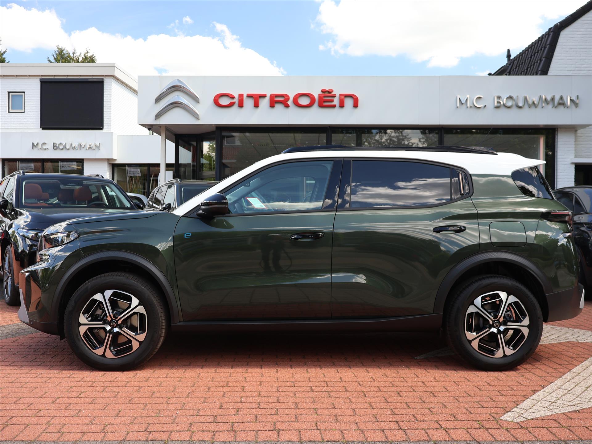 Citroën ë-C3 Aircross EV 44kWh 113PK Automaat Max, Rijklaarprijs | Navigatie | Camera | 17 inch Lichtmetalen wielen - Afbeelding 2