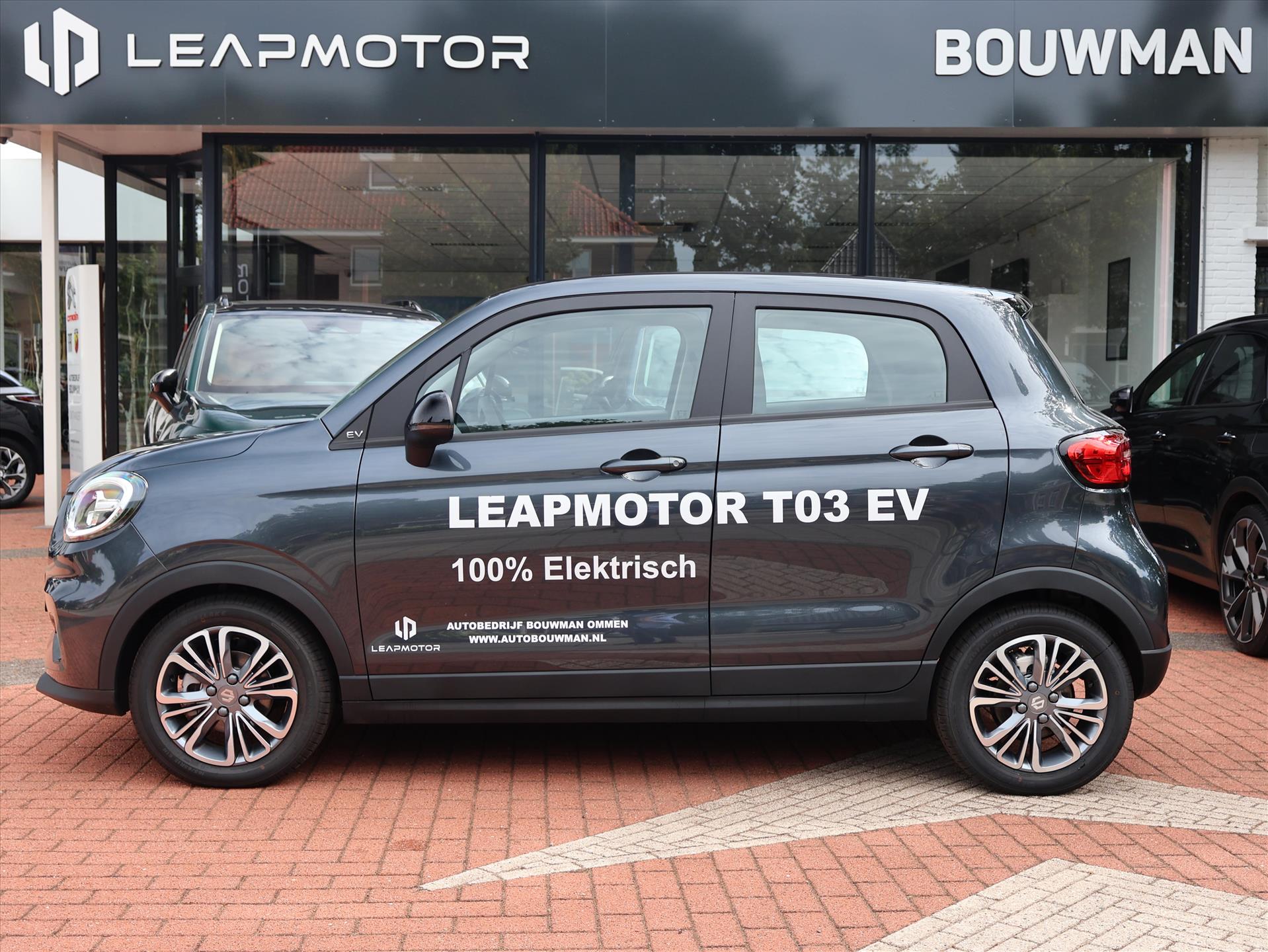 Leapmotor T03 EV 37,3 kWh 95PK Design, Rijklaarprijs | Camera | Navigatie | Panoramadak | Lichtmetalen wielen - Afbeelding 3