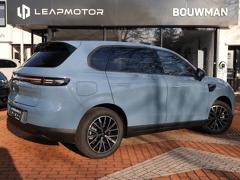 Leapmotor B10 EV 67,1 kWh 218PK Design ProMax, Rijklaarprijs | NIEUW | Panoramadak | Navigatie | Camera | Adaptieve Cruise Control - Afbeelding 5