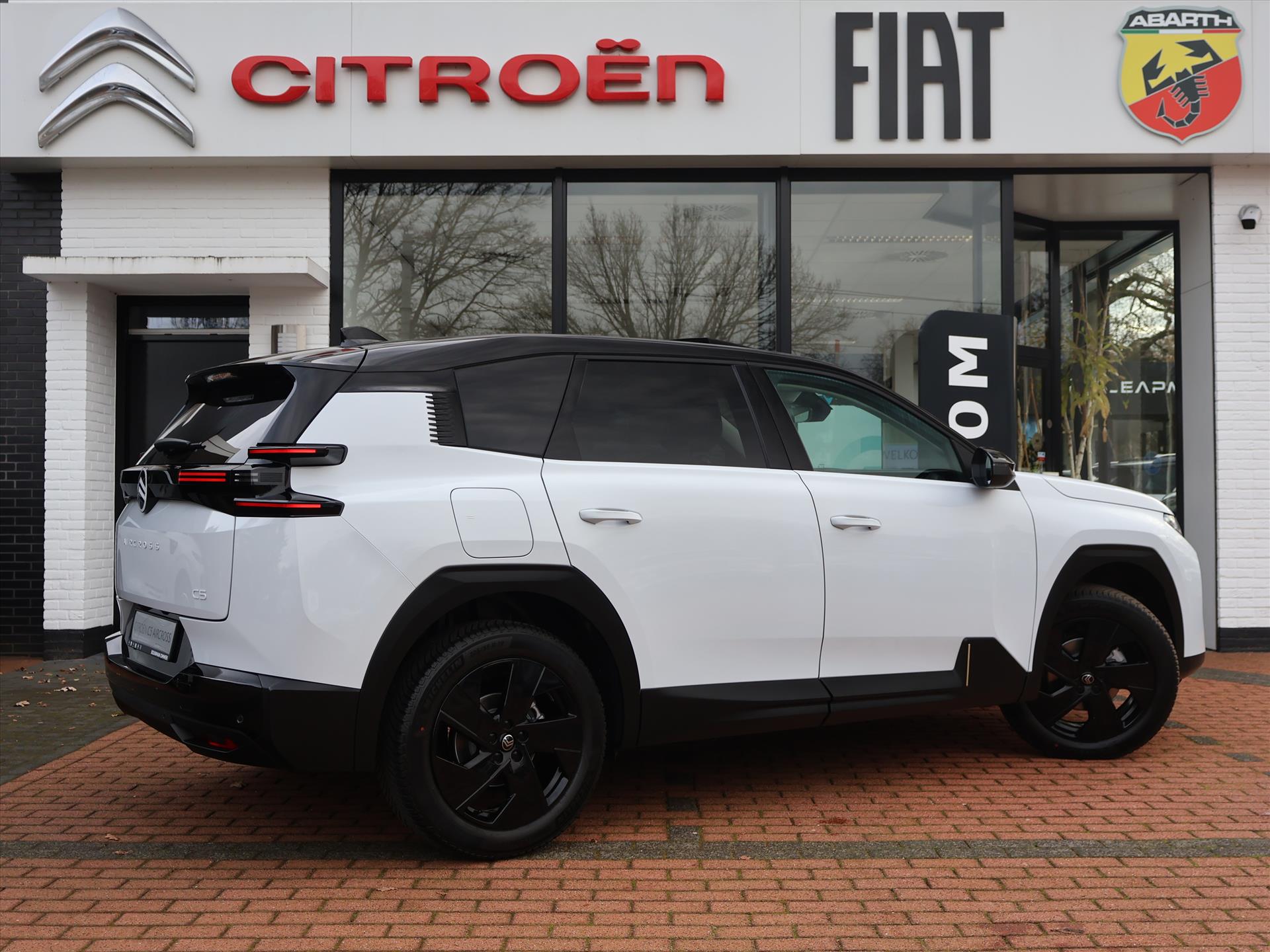 Citroën C5 Aircross Hybrid 145PK Automaat Max, Rijklaarprijs | Panoramadak | Trekhaak afn. | Lederen interieur | Stoelmassage | Stoelventilatie - Afbeelding 5