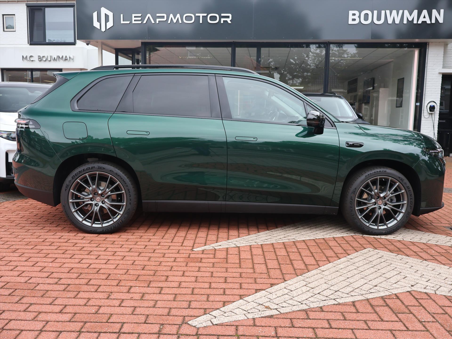 Leapmotor C10 REEV Plug-in hybride 28,4 kWh 215PK Automaat Design NIEUW, Rijklaarprijs | Panoramadak | Camera 360 | Adaptieve Cruise Control - Afbeelding 5