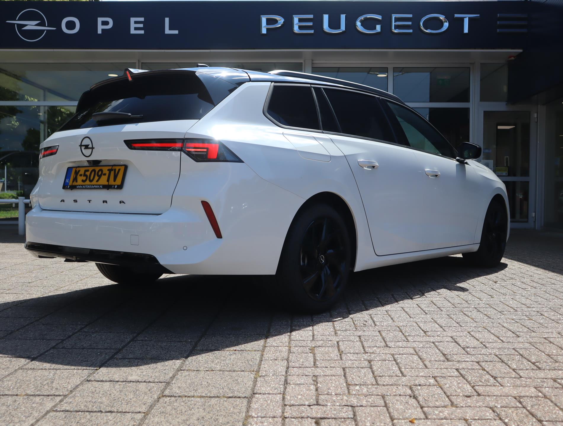 Opel Astra Sports Tourer GS - Level 4 1.2 Turbo 130pk, Rijklaarprijs, Navigatie 360° Camera Adaptieve Cruise - Afbeelding 4