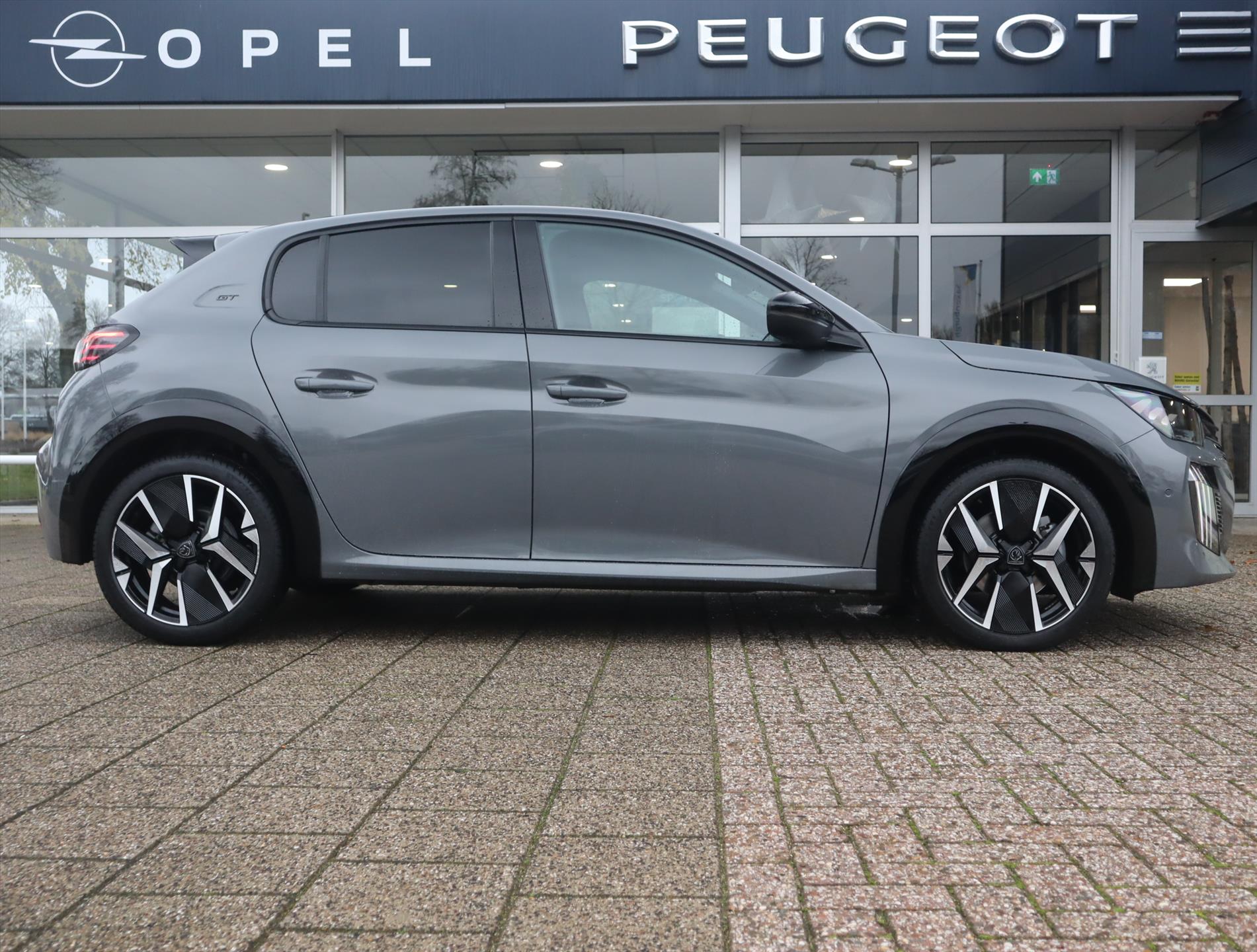 Peugeot 208 GT Hybrid 145pk e-DCS6 Automaat, Rijklaarprijs, Navigatie Camera voor en achter Adaptieve cruise control - Afbeelding 3