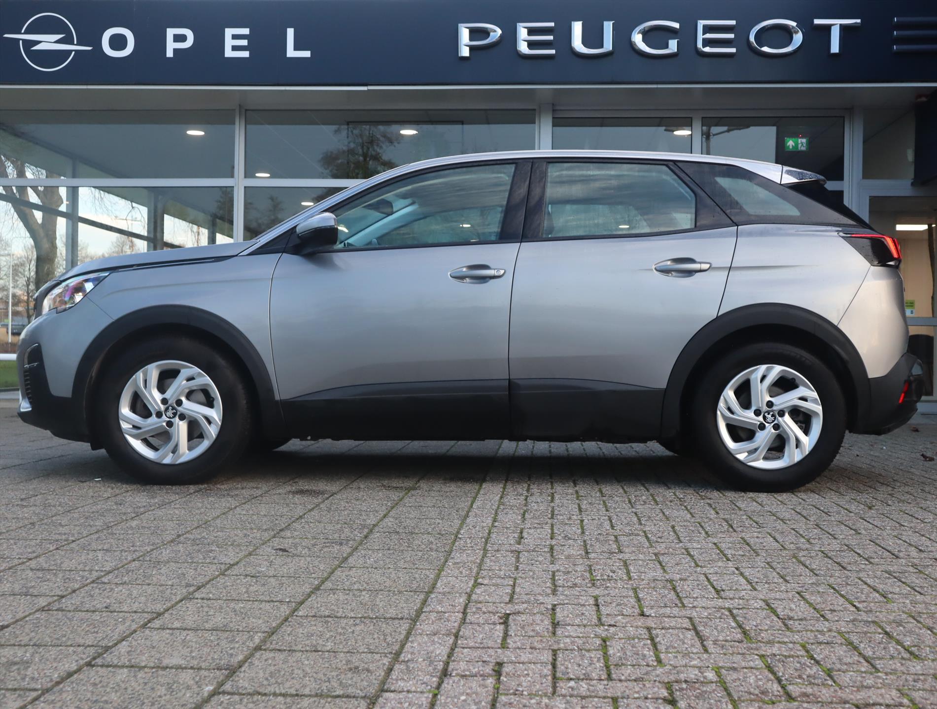 Peugeot 3008 SUV Active PureTech 130pk H6, Rijklaarprijs, Navigatie Climate control Trekhaak Sensoren - Afbeelding 2