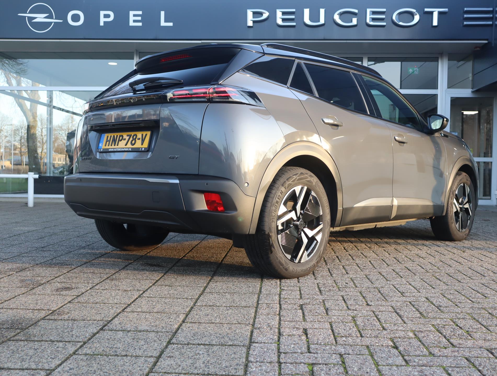 Peugeot e-2008 GT EV 54kWh 156pk, Rijklaarprijs, Navigatie 360° Camera Adaptieve cruise control - Afbeelding 4