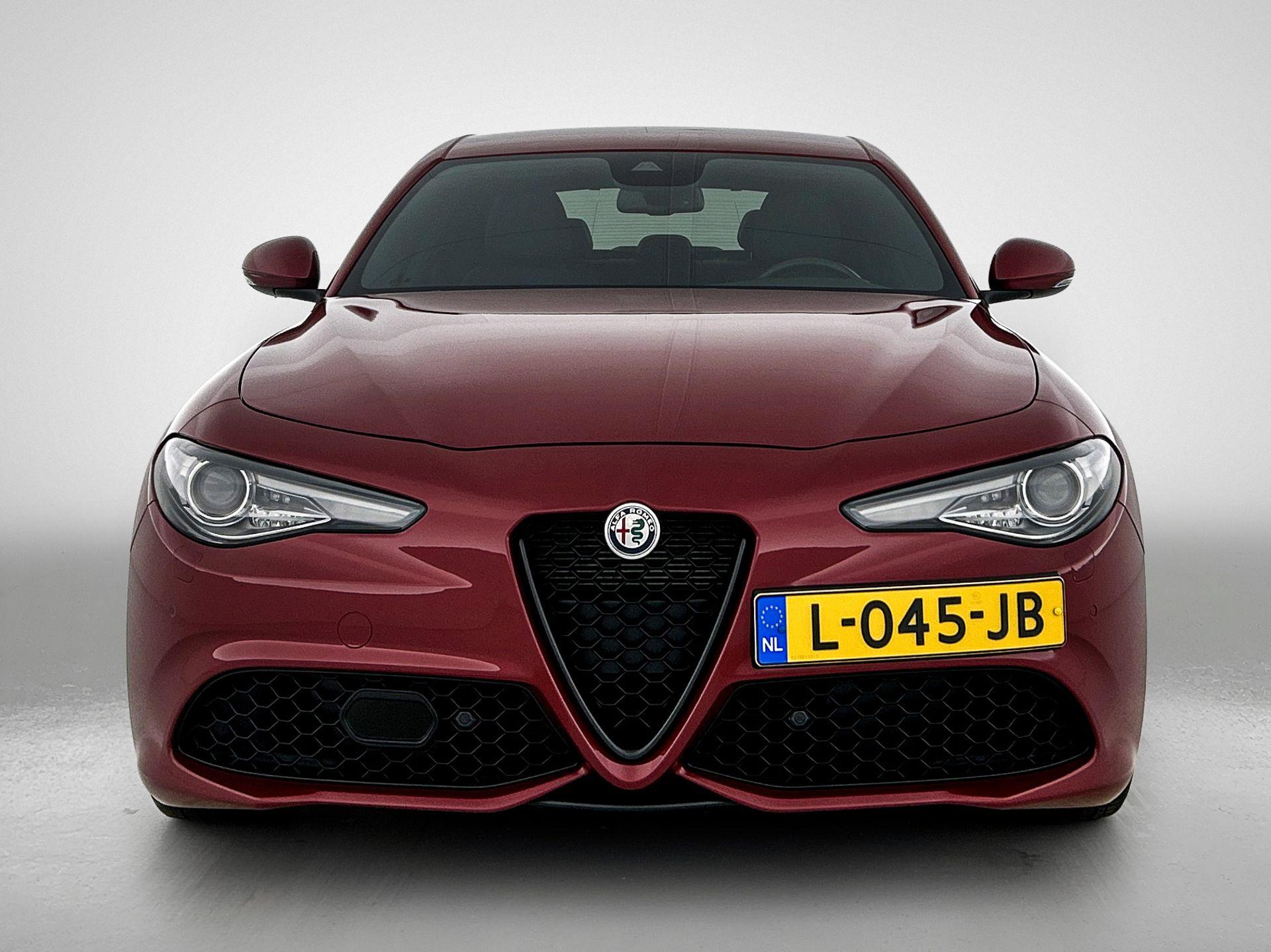 Alfa Romeo Giulia 2.0 T Veloce 280pk Automaat - Afbeelding 4