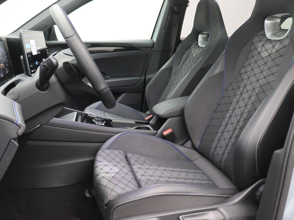 Volkswagen Tiguan 1.5 eHybrid R-Line Edition 272PK DSG Pano-Schuifdak, Trekhaak, B - Afbeelding 5