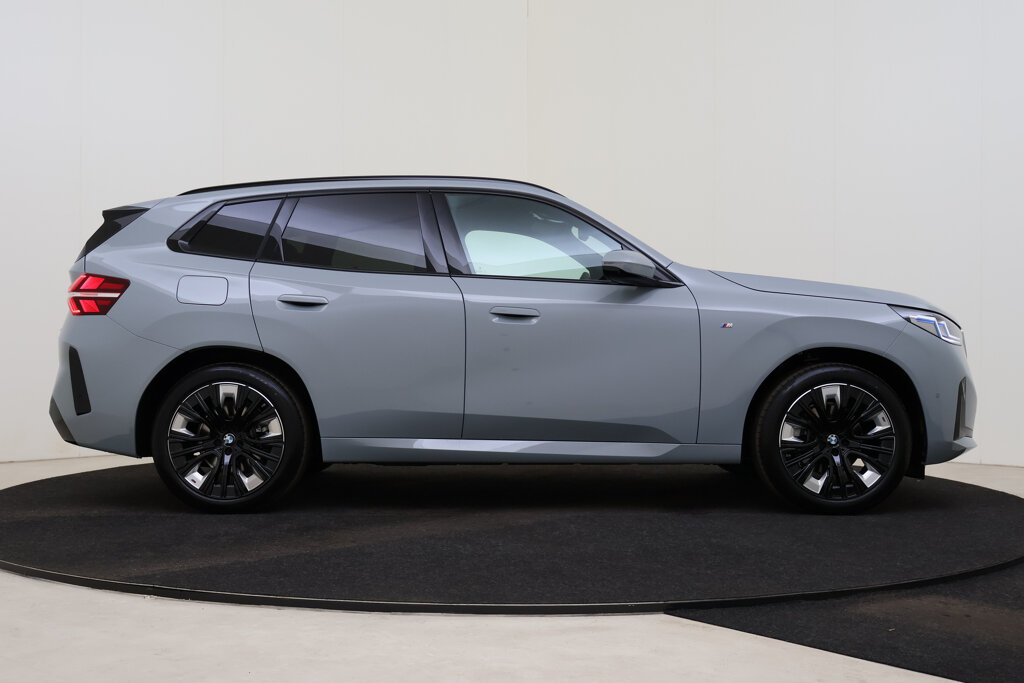 BMW X3 7
