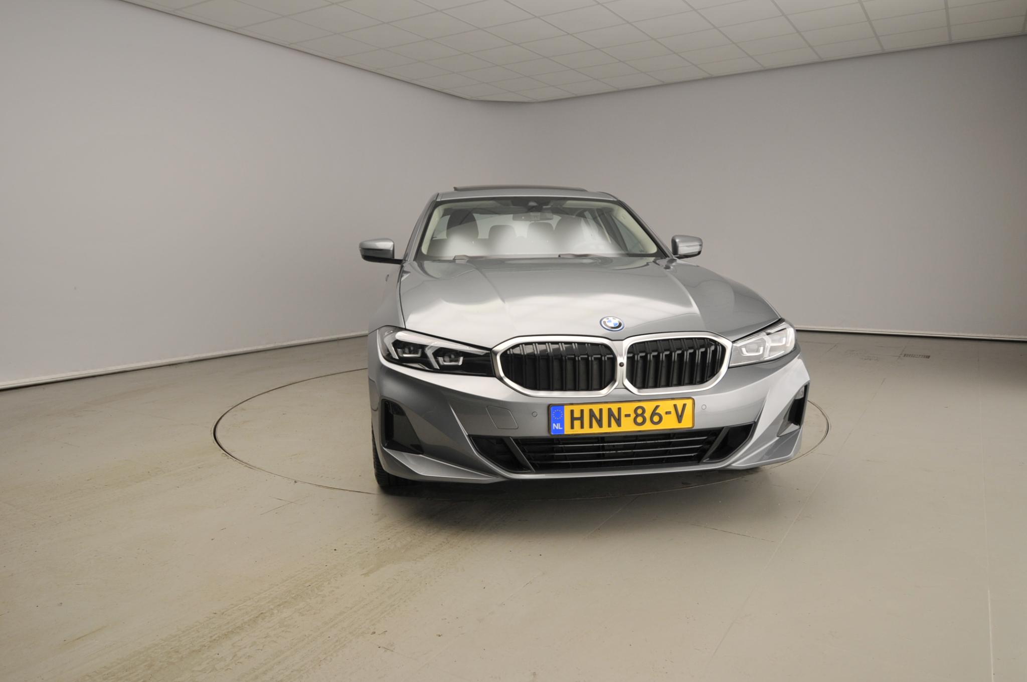 BMW 3 Serie Sedan 330e - Afbeelding 5