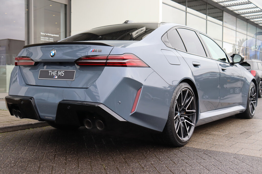 BMW M5 10