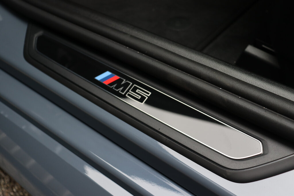 BMW M5 22