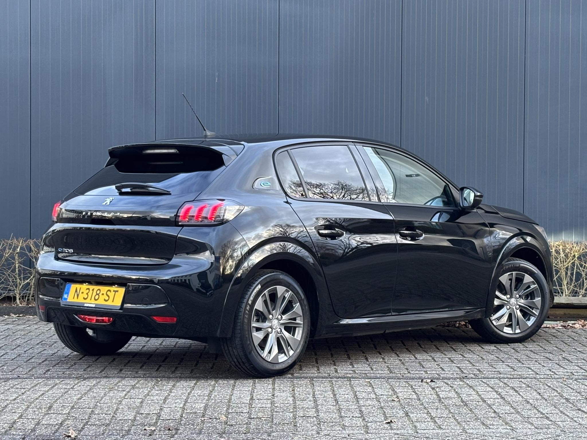 Peugeot e-208 50 kWh Allure Pack - Afbeelding 3