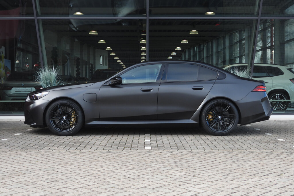 BMW M5 5