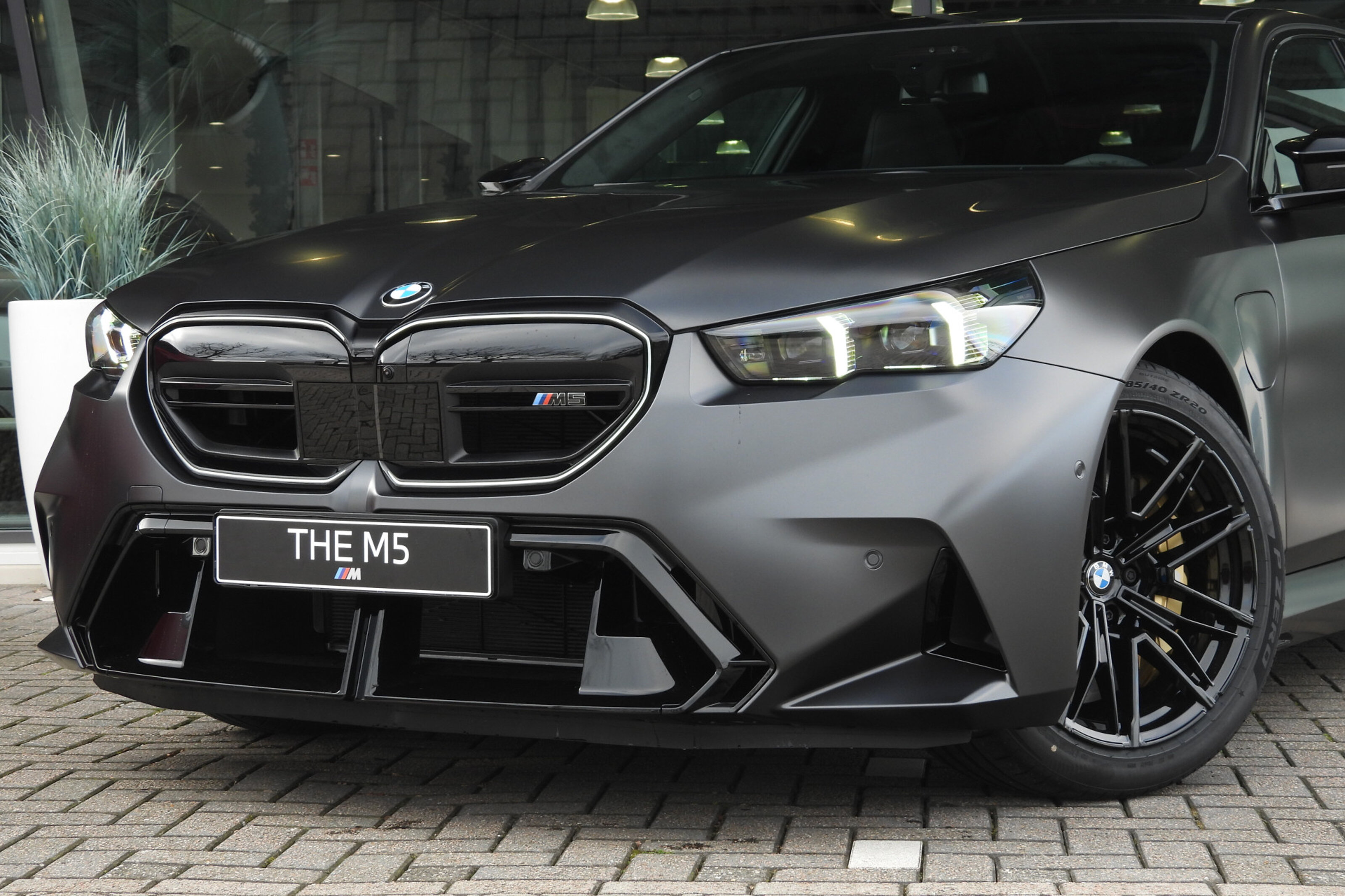 BMW M5 6