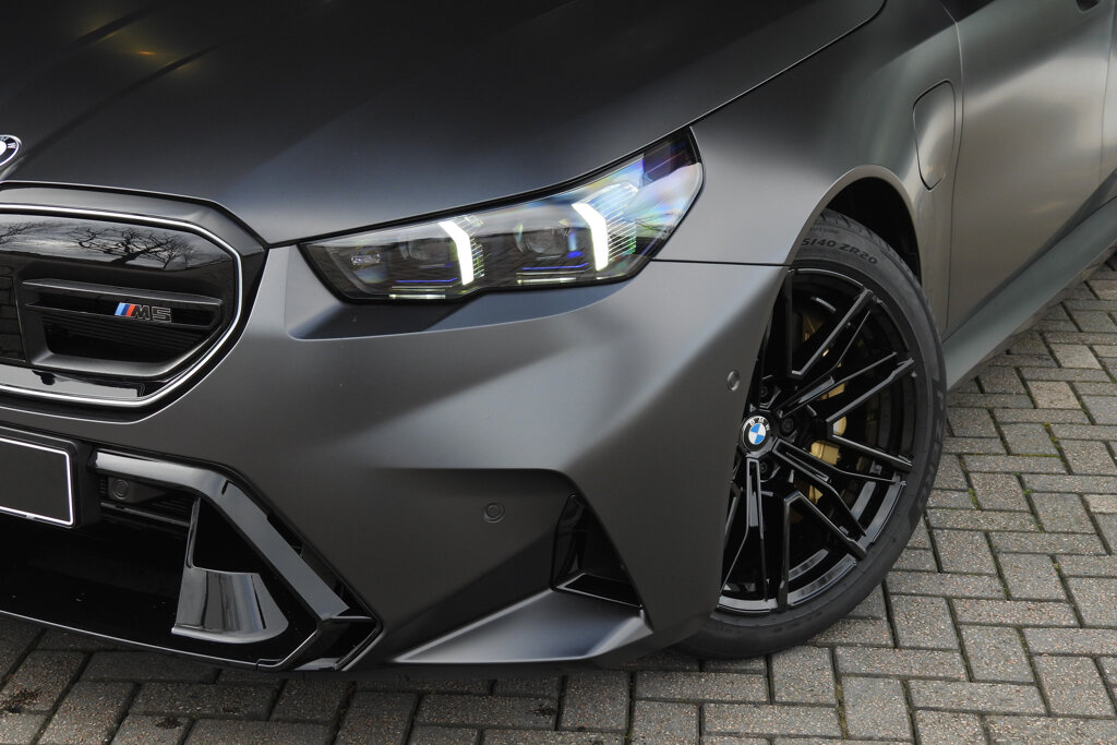 BMW M5 8