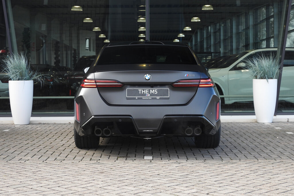 BMW M5 29