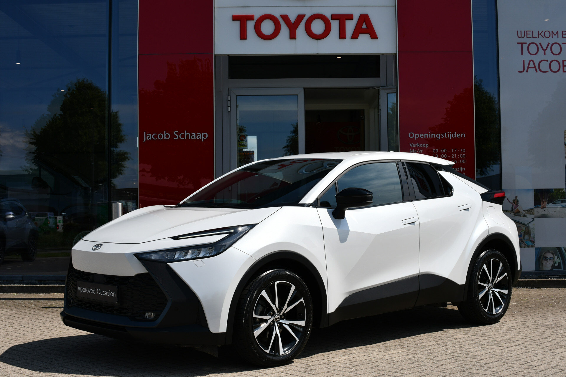 Toyota C-HR 1.8 Hybrid 140 Dynamic Limited Automaat 140pk